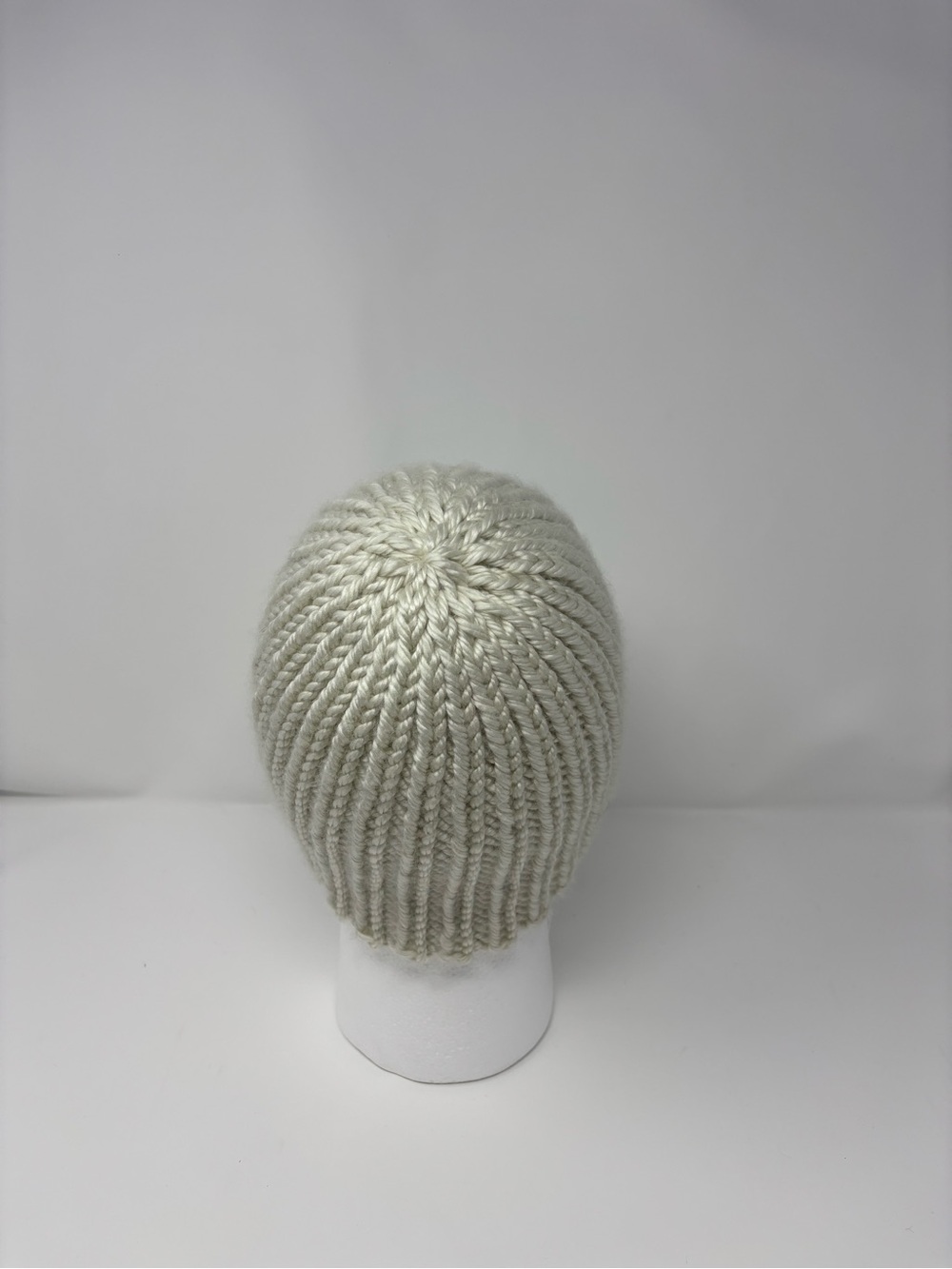 Cream Ribbed Hand Knit Beanie - Picture 3 of 4